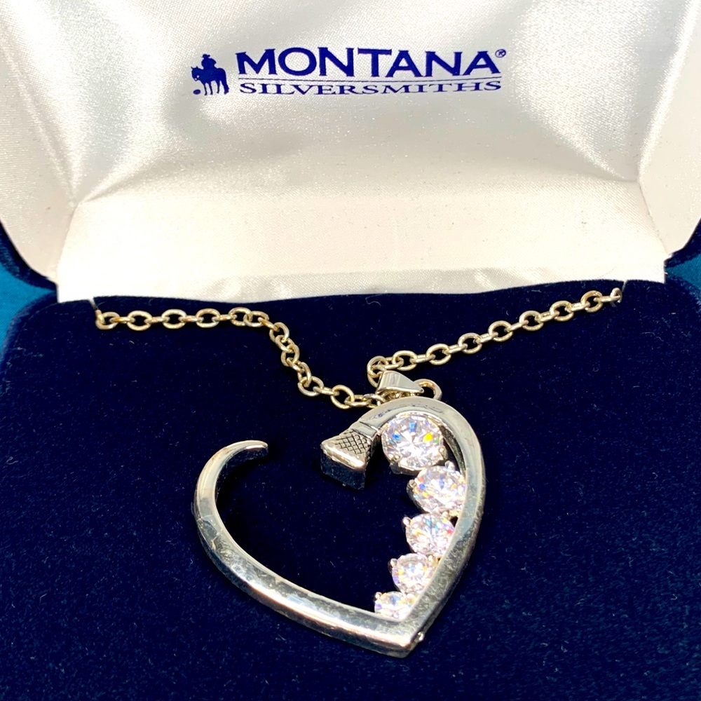 Good Heart Horseshoe Nail Necklace